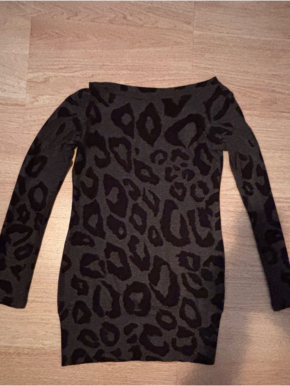 Black & Gray Leopard Print sweater Dress women’s